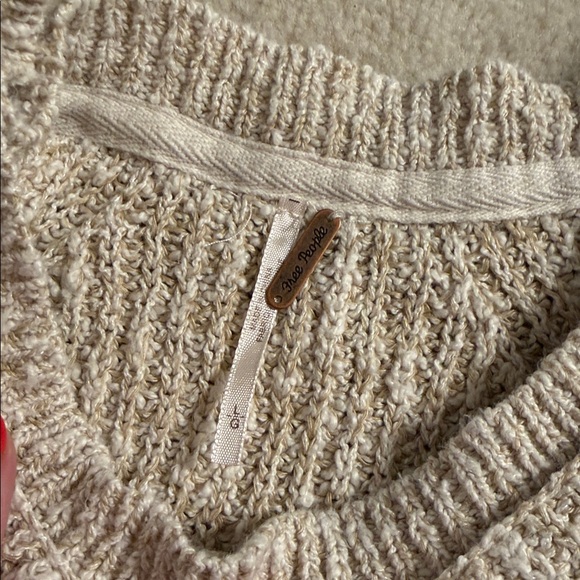💥3/$20 Free People Textured Beige Sweater - Picture 4 of 4